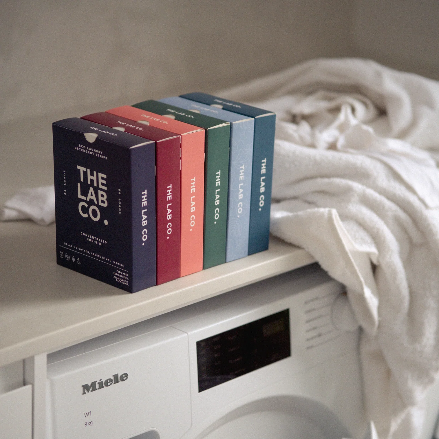 Complete Library of Laundry Strips - 6 Fragrances - 384 loads - Image 3